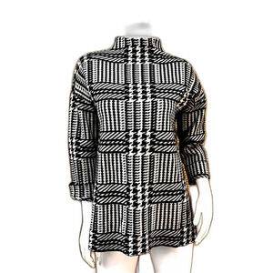 Max Studios black and white abstract check tunic top medium